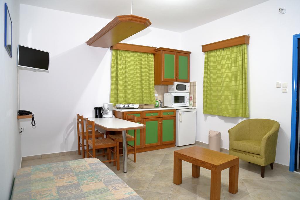 Maria'S Apartments Skalia Exterior photo